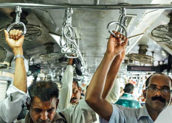 Largely male population on public transportation in Mumbai