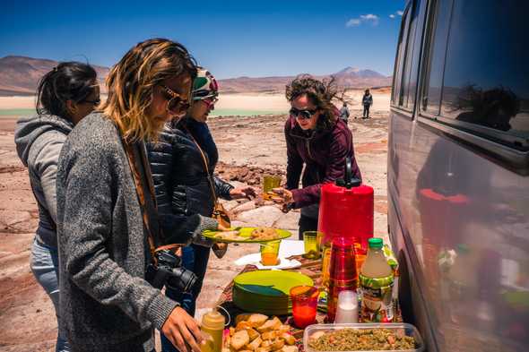 Almuerzo en el Salar.